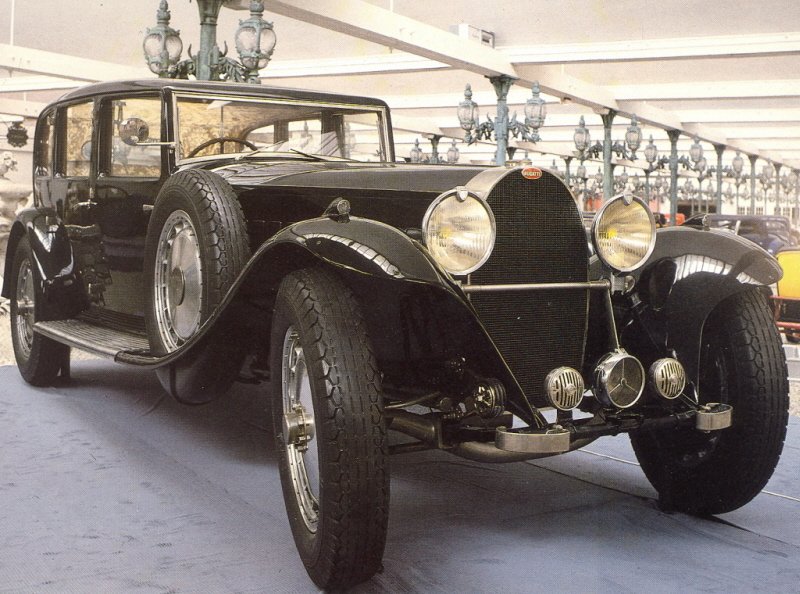 Bugatti-Type 41 Royale Limousine 1933-8 cyl-12 763 cm3-250 CV