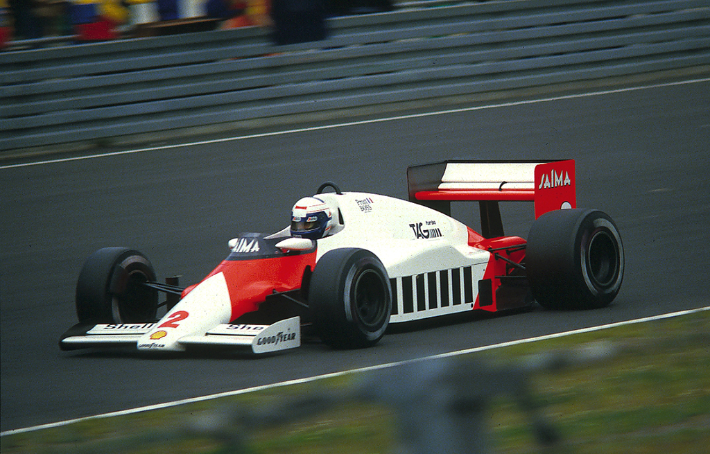 Alain Prost sur McLaren MP4/2B